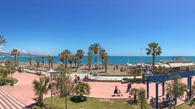 Precioso Apartamento A 5 Minutos Andando De La Playa Malaga Exterior photo